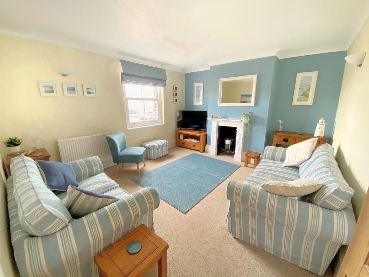 2 Cobb View Apartment Lyme Regis Bagian luar foto