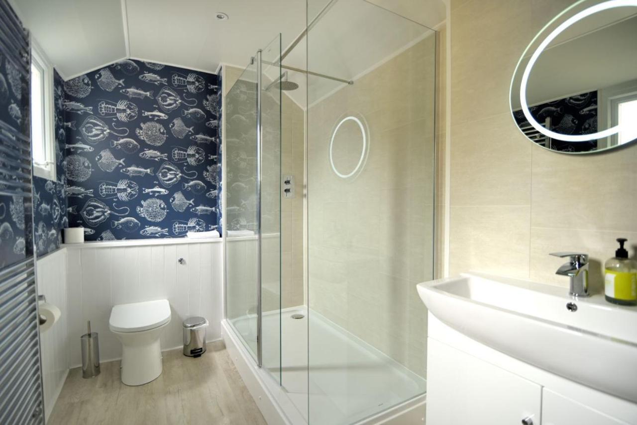 2 Cobb View Apartment Lyme Regis Bagian luar foto