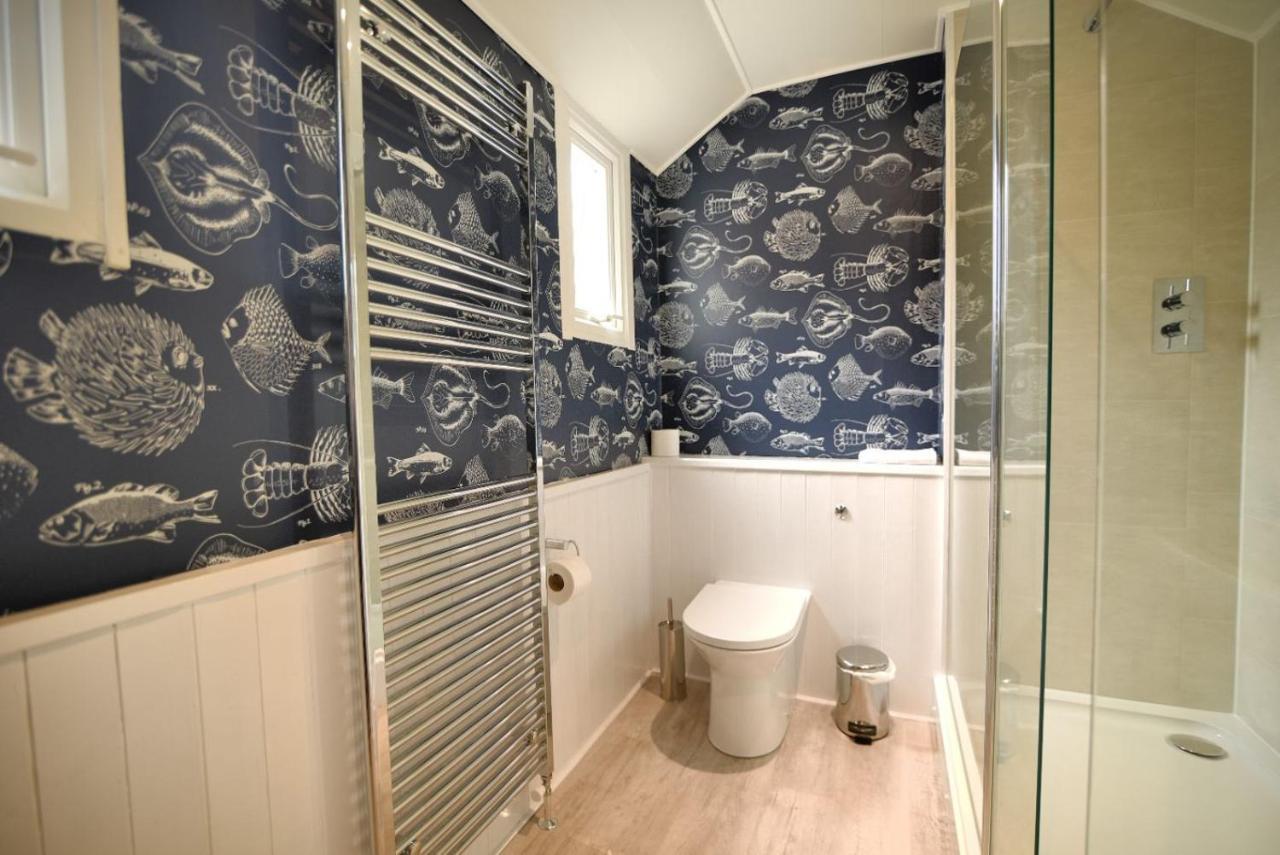2 Cobb View Apartment Lyme Regis Bagian luar foto